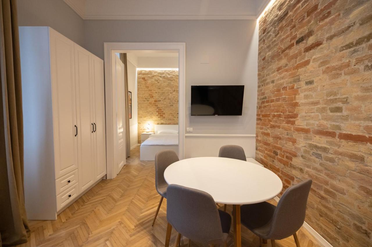 Carol Residence 티미쇼아라 외부 사진